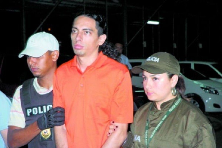 Colombian Scammer Accuses Presidential Candidate of Fraud