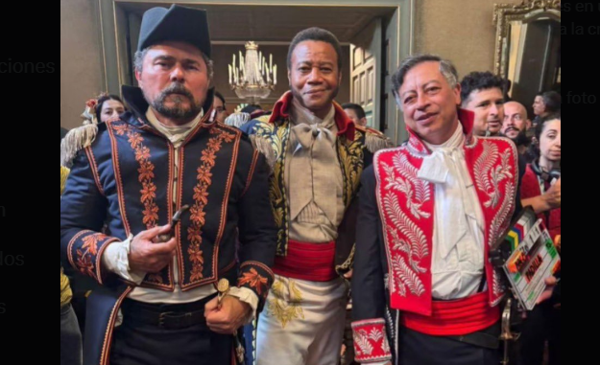 Colombian President Stars in Historical Film