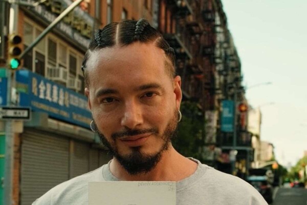 J Balvin будет удостоен награды Billboard Latin Music Awards