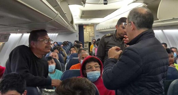 Deportees from the U.S. Land in Bogotá