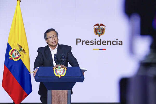 Petro Criticizes ELN for Continuing Violence and Drug Trafficking